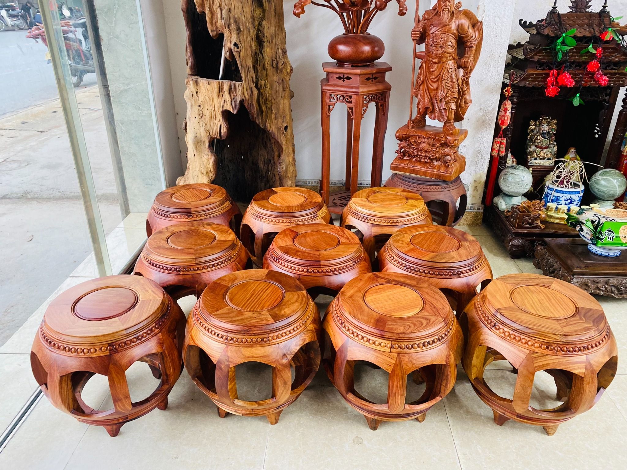  ĐÔN TRỐNG KÊ ĐỒ GỖ HƯƠNG CAO CẤP 