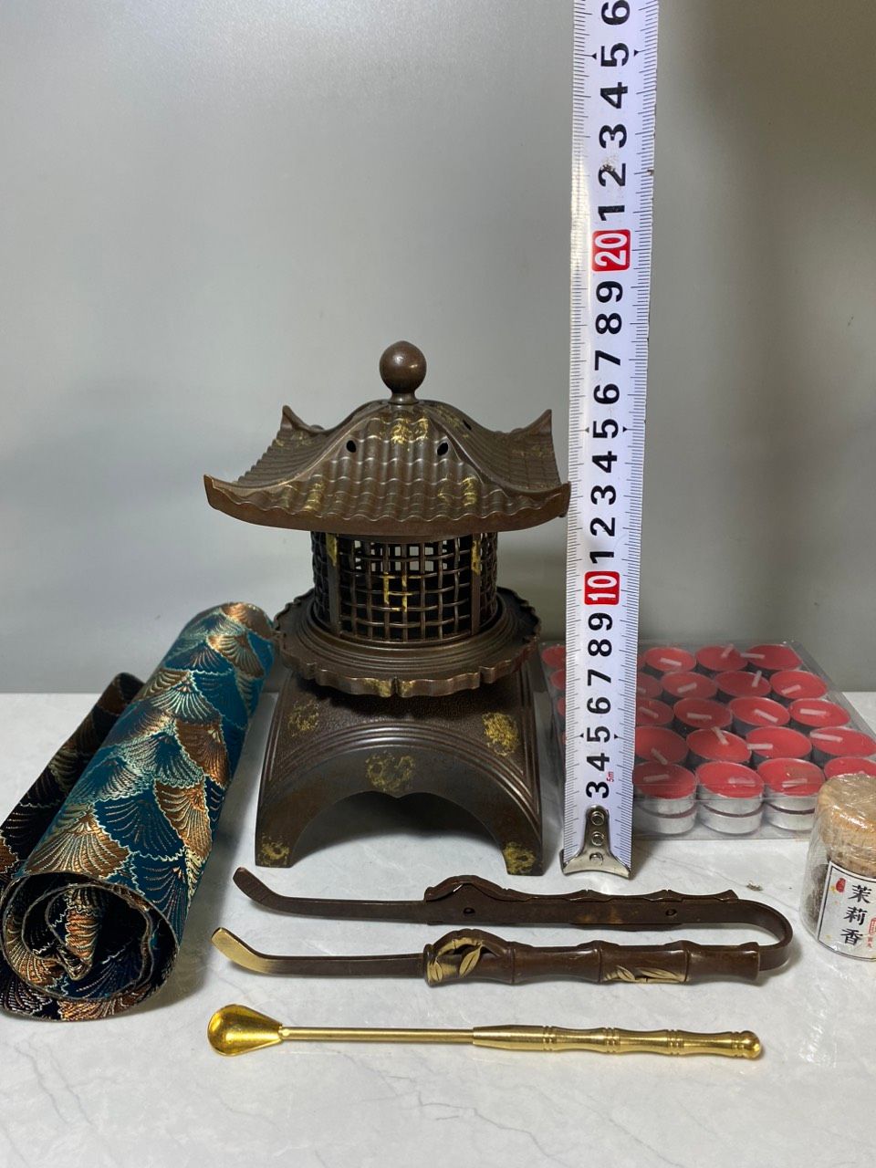  THÁP  XÔNG  TRẦM 