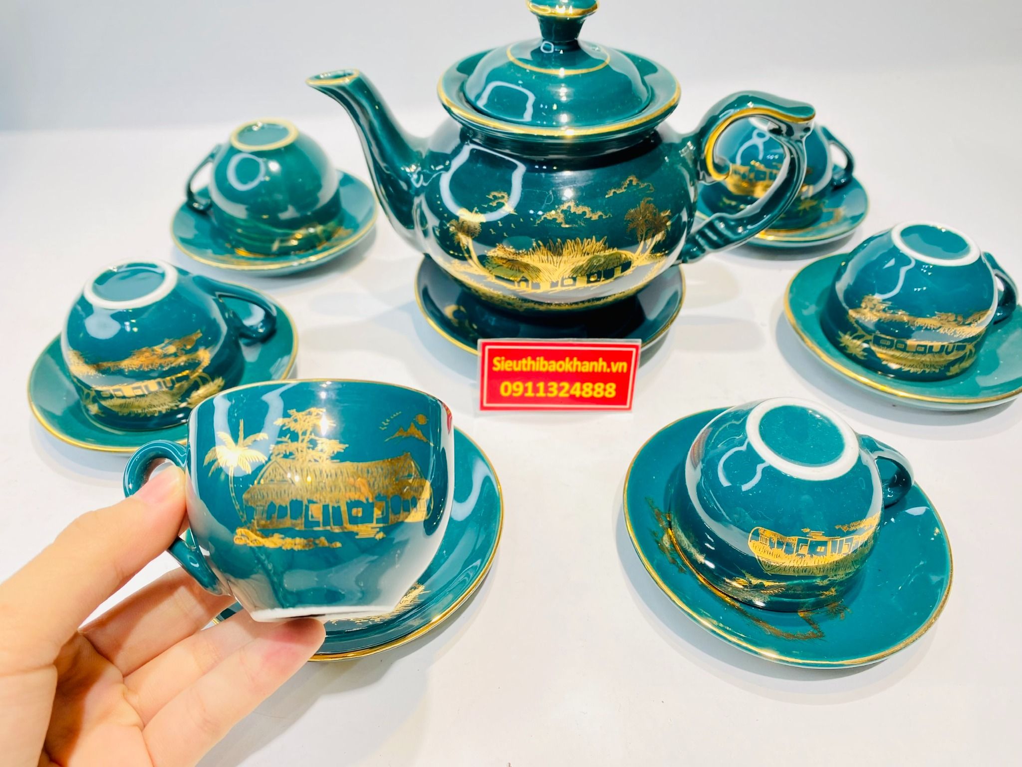  Bộ ấm chén Bát Tràng Họa Tiết Làng Quê Việt Nam 