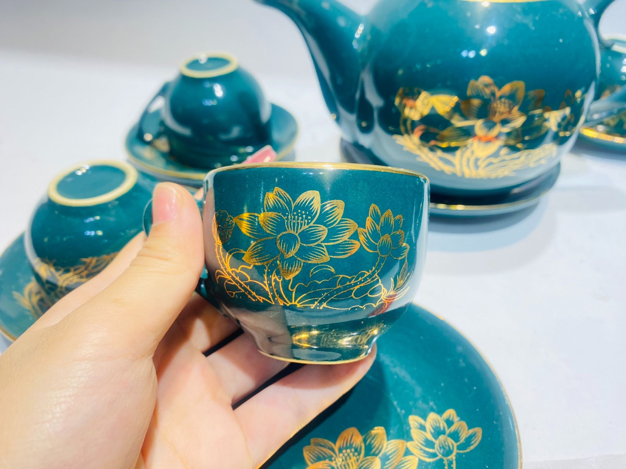  Bộ ấm chén uống trà Hoa Sen Bát Tràng 