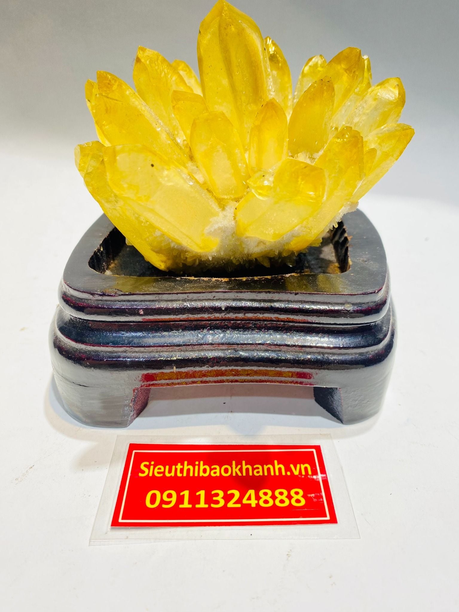  Trụ đá phong thủy tinh thể thạch anh vàng 