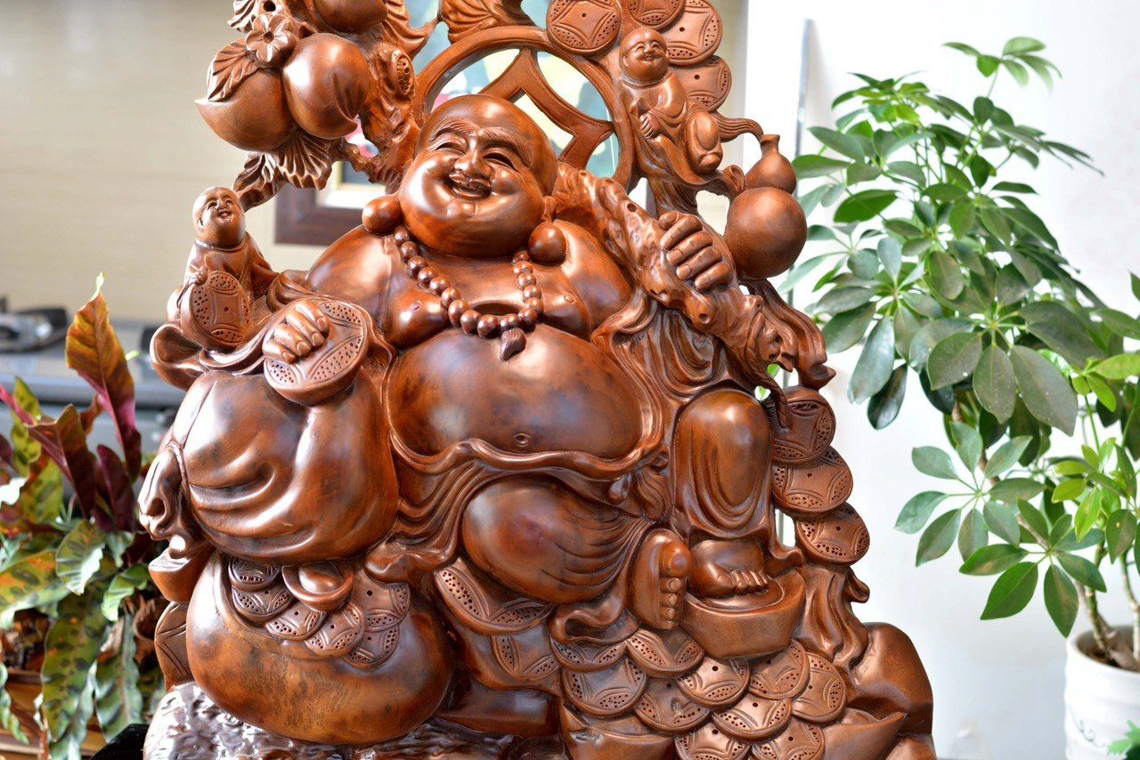  Đức Phật Di Lạc Ngồi Bao Tiền - Biểu Tượng May Mắn và Thịnh Vượng Cho Gia Đình Của Bạn 