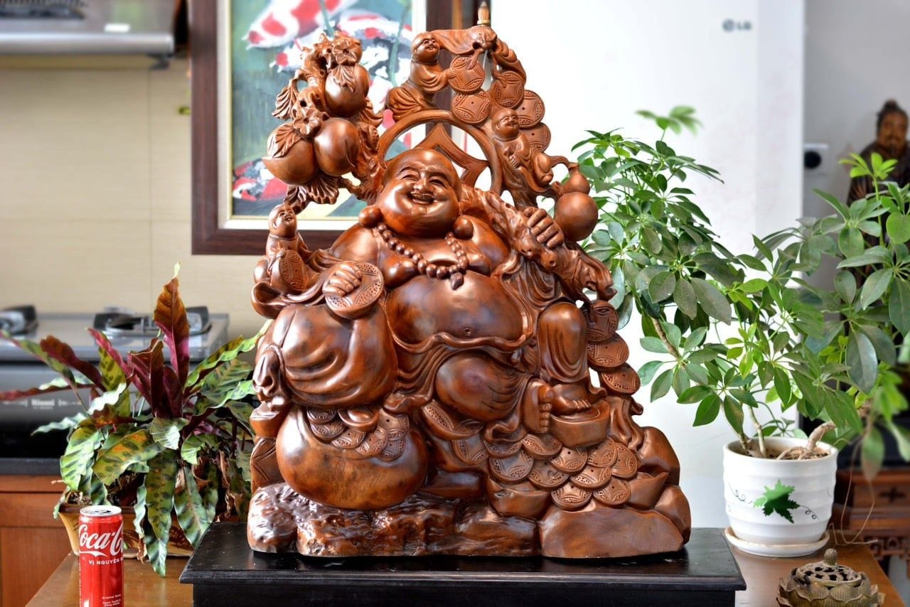 Đức Phật Di Lạc Ngồi Bao Tiền - Biểu Tượng May Mắn và Thịnh Vượng Cho Gia Đình Của Bạn 