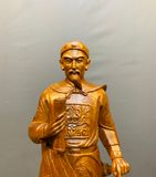  Tượng Gỗ Trần Quốc Tuấn: Biểu Tượng Nghệ Thuật Mang Hơi Thở Lịch Sử! 