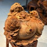  Chum Tam Cóc Tài Lộc: Biểu Tượng May Mắn và Thịnh Vượng Trên Gỗ Điêu Khắc 