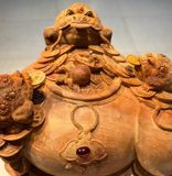  Chum Tam Cóc Tài Lộc: Biểu Tượng May Mắn và Thịnh Vượng Trên Gỗ Điêu Khắc 