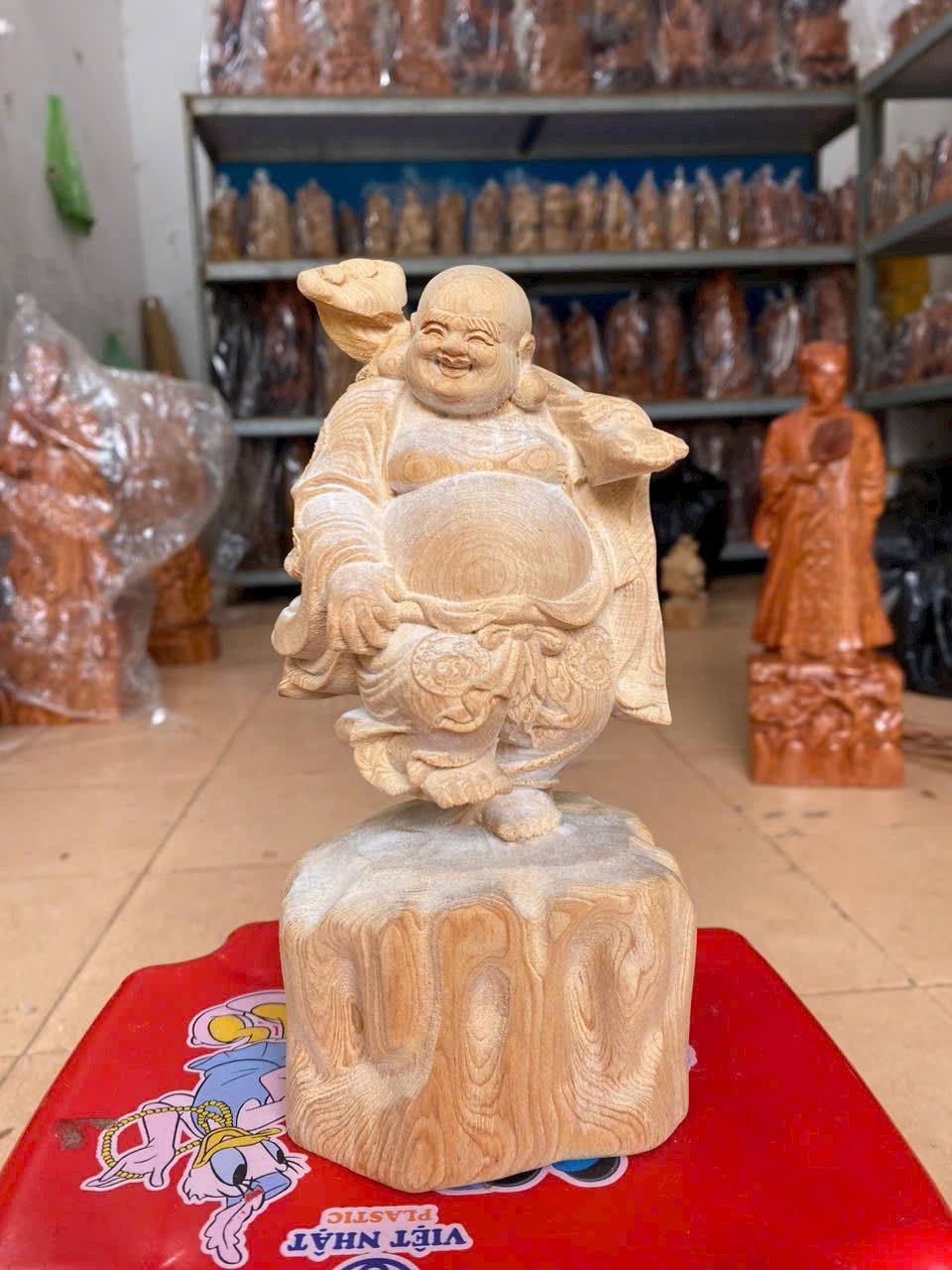  Tượng Di Lặc Vác Bao Tiền 