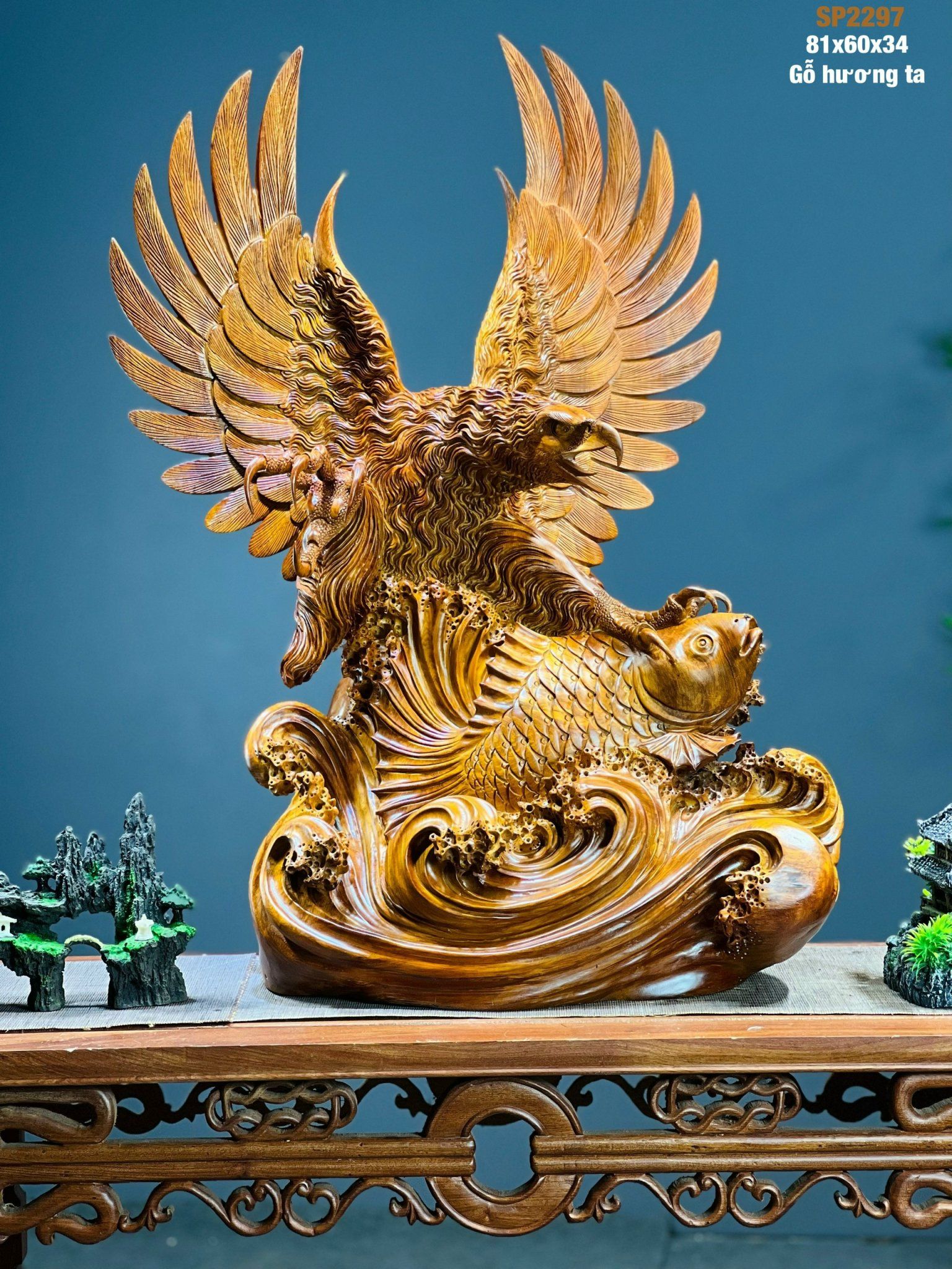  Đại bàng săn mồi (đục kỹ) - Gỗ hương ta 