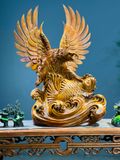  Đại bàng săn mồi (đục kỹ) - Gỗ hương ta 