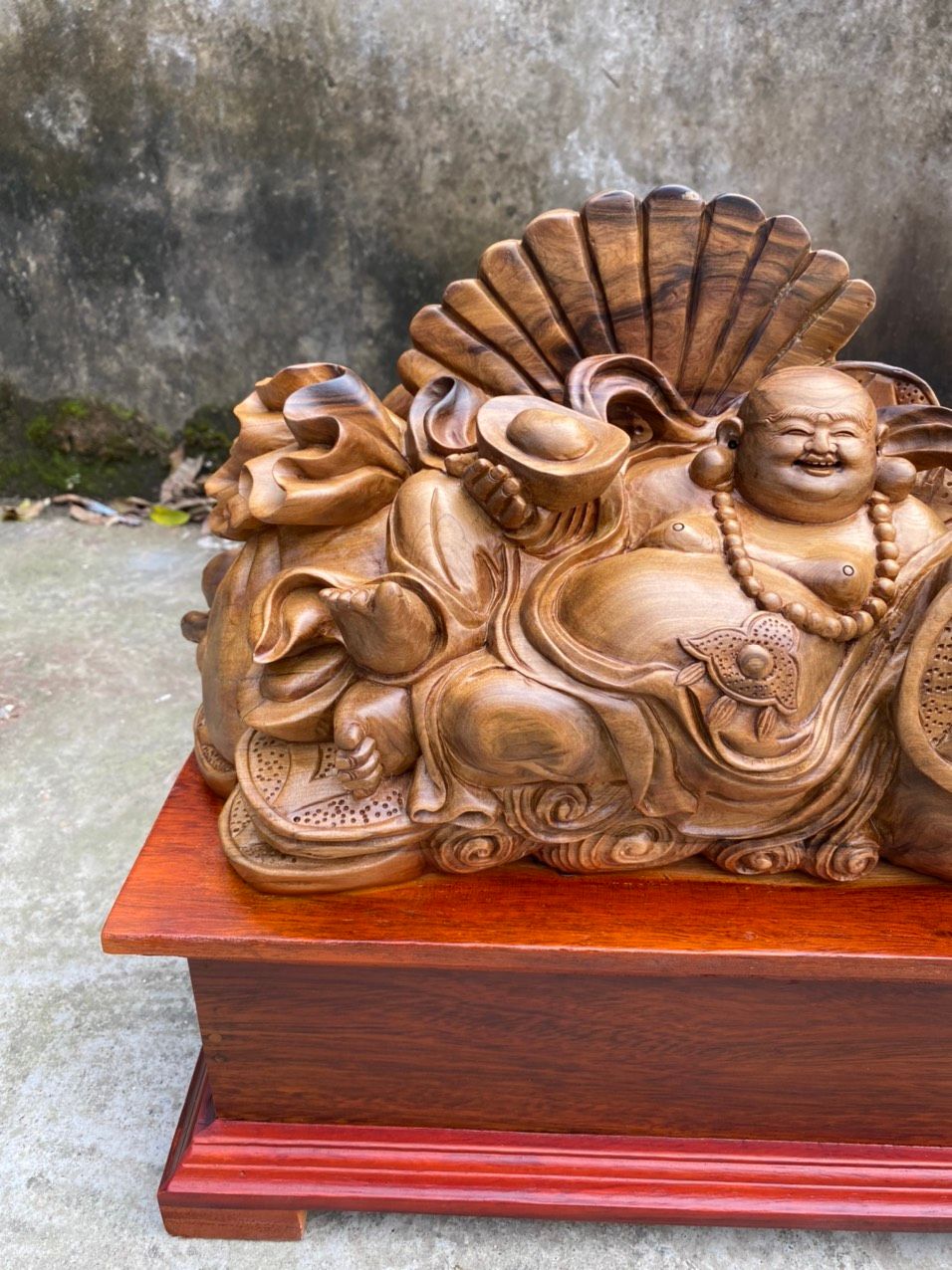  Di Lặc gỗ bách xanh Mộc Châu 