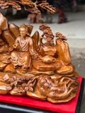  Thần Trà: Lục Vũ - Tác Phẩm Nghệ Thuật Từ Gỗ Nu Sụn Ngọc Am 