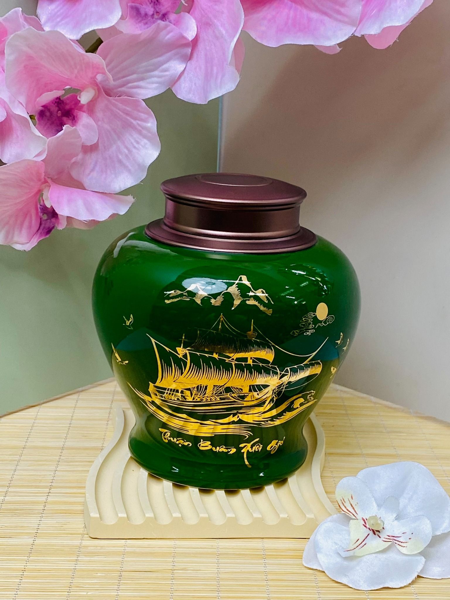  Hộp Chè 2,5L Lục - Sự Lựa Chọn Hoàn Hảo Cho Người Yêu Thích Trà 