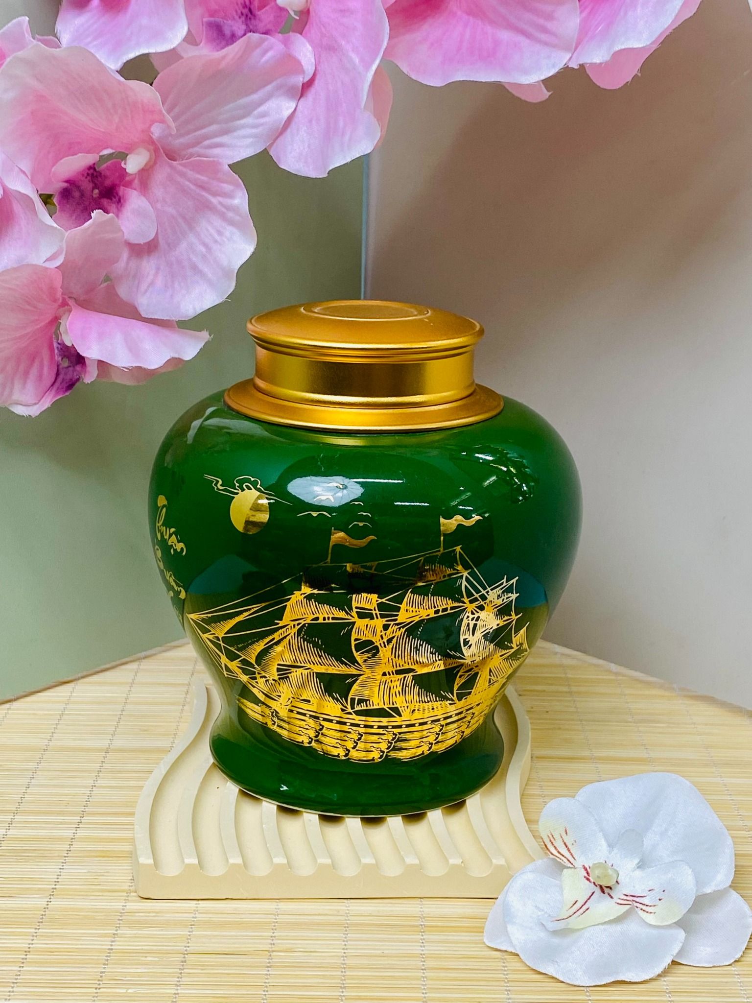  Hộp Chè 2,5L Lục - Sự Lựa Chọn Hoàn Hảo Cho Người Yêu Thích Trà 