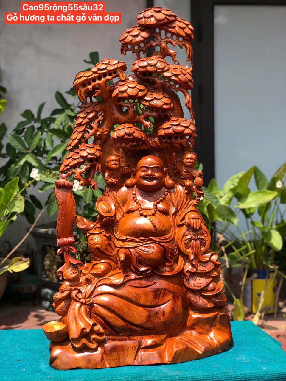  Cụ Di Lạc Ngồi Cây Tùng 