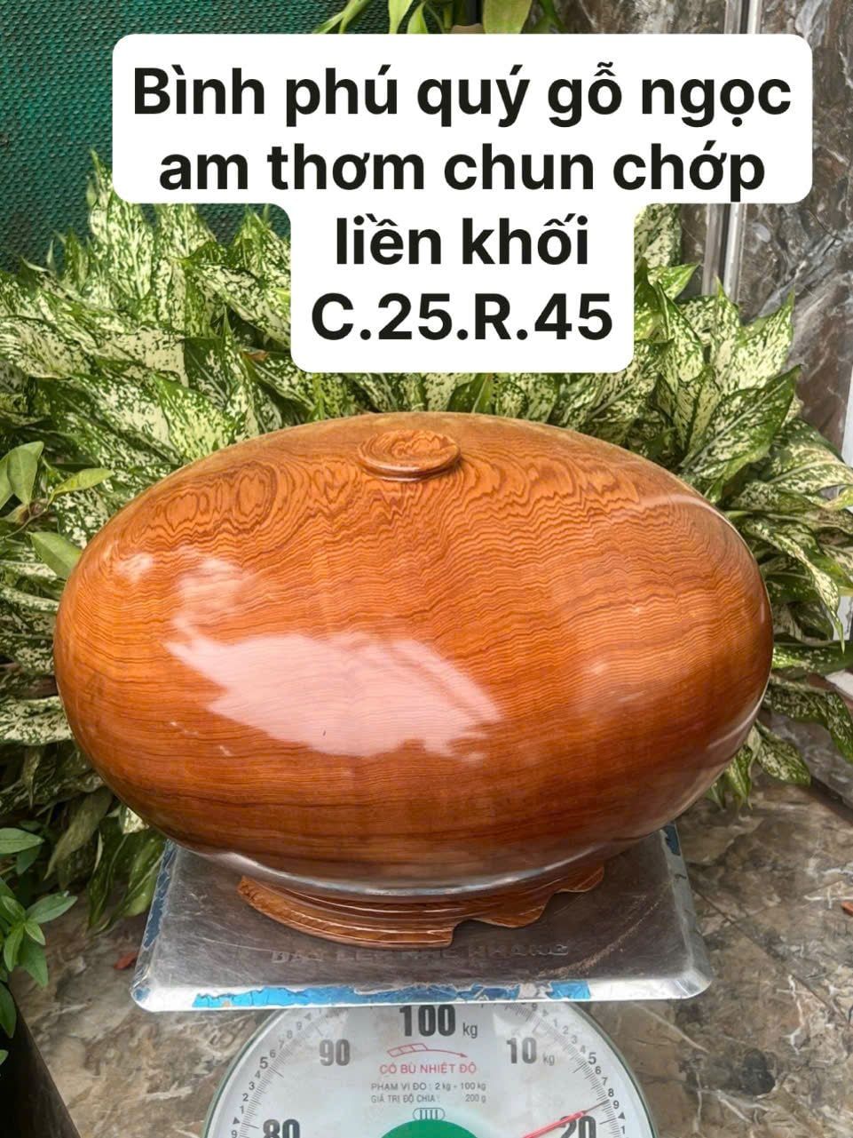  Bình Phú Quý (Gỗ Ngọc Am Liền Khối) 