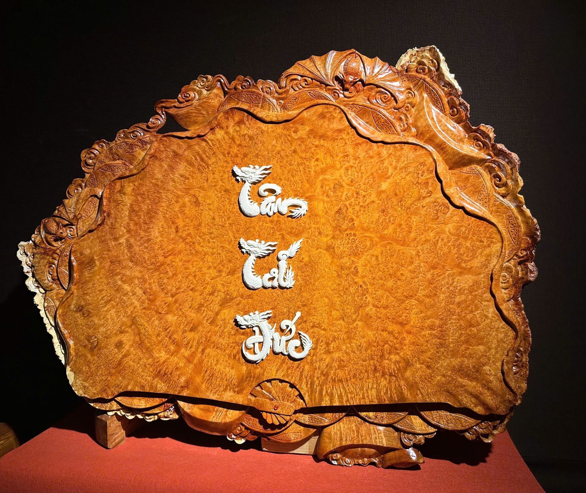 Quạt Kim Tiền Gỗ Nu Hương 
