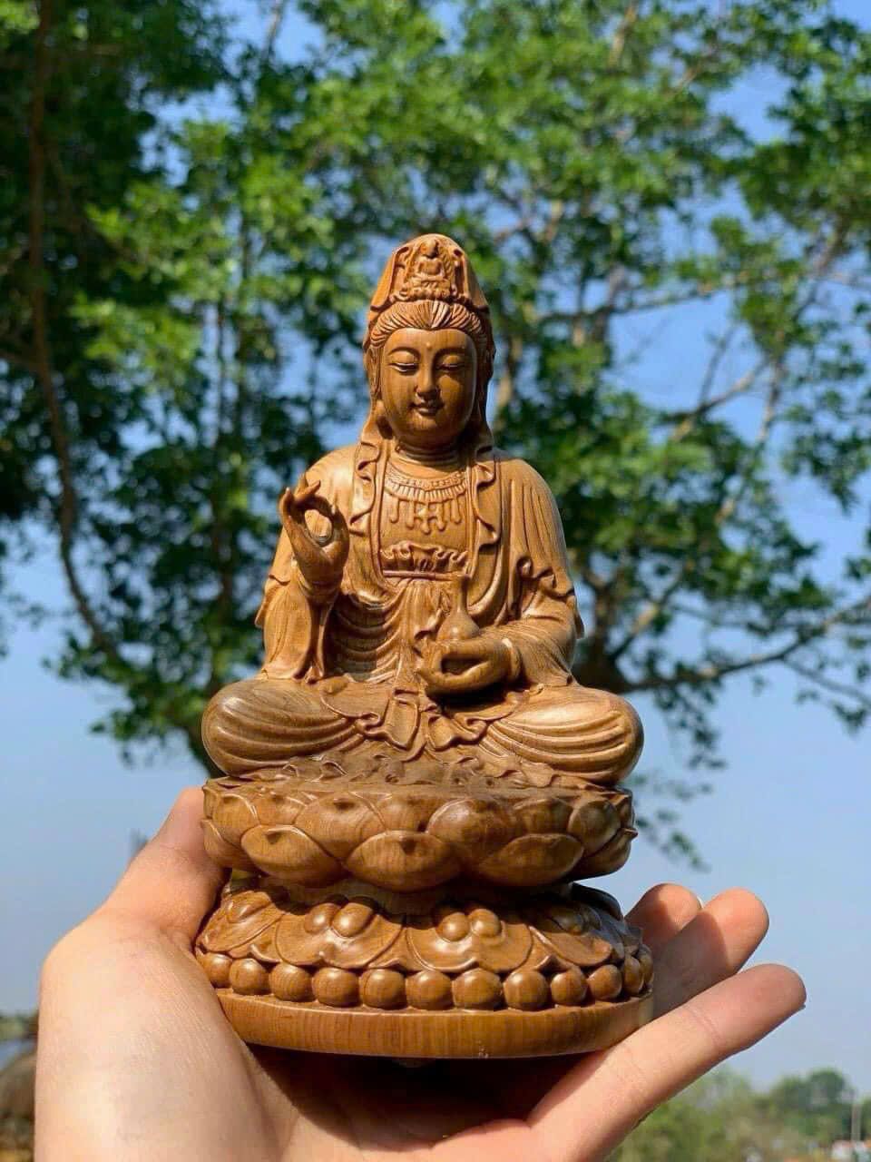  Phật Quan Âm Gỗ Bách Xanh 