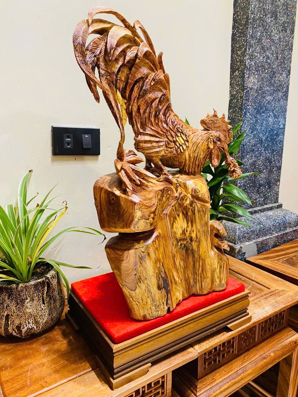  Gà Trống Gỗ Cẩm 