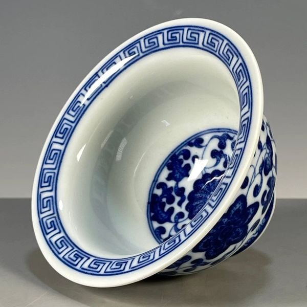  Chén Trà Trắng Xanh Cổ 