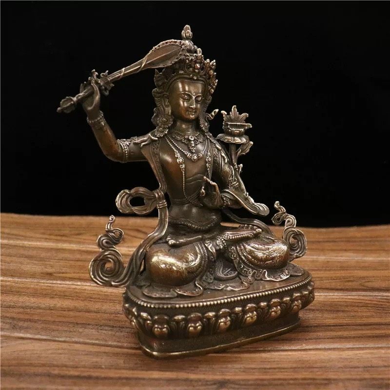  Tượng phật nâng kiếm 