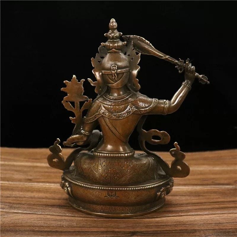  Tượng phật nâng kiếm 