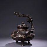  Lư hương 3 chân có tay cầm hình rồng 