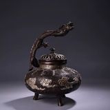  Lư hương 3 chân có tay cầm hình rồng 