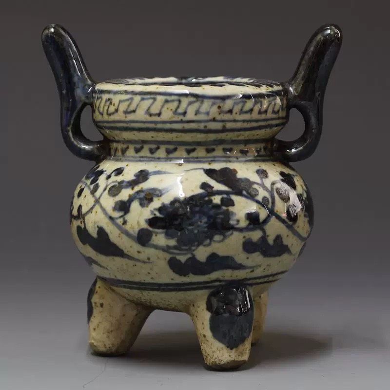  Lư hương nhỏ 3 chân 