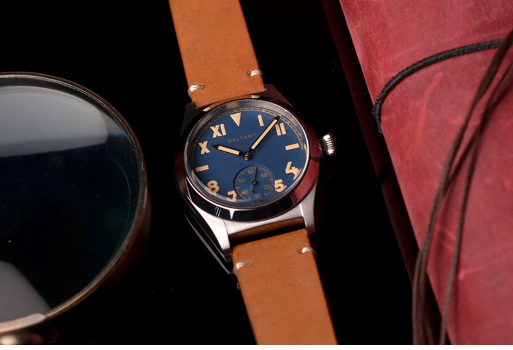  Đồng hồ cơ tự động 