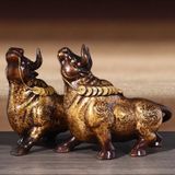  Đồ trang trí hình con bò vàng 