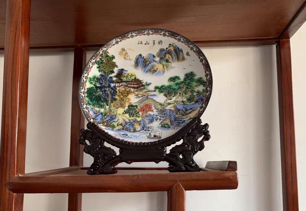  Đĩa trang trí gốm sứ 