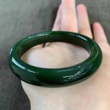  Vòng tay Ngọc bích tự nhiên 