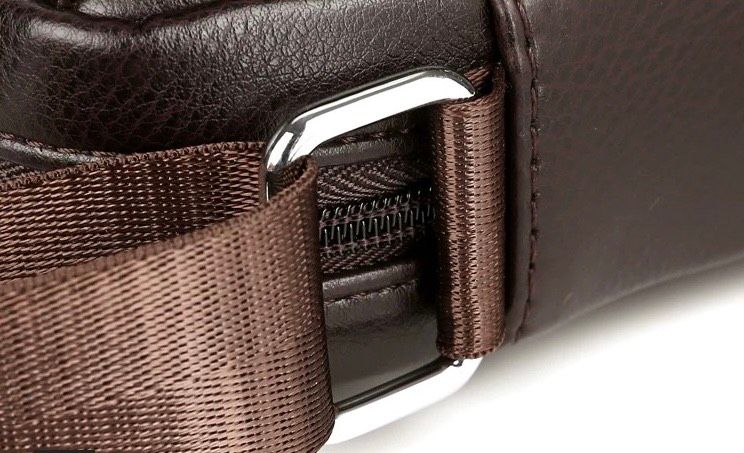  Túi đeo chéo nam cao cấp  Chất liệu da PU + lót polyester 