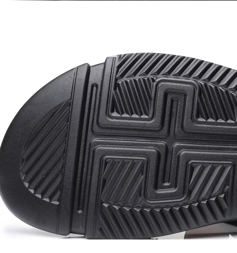  Giày sandal cá tính chống trơn trượt 