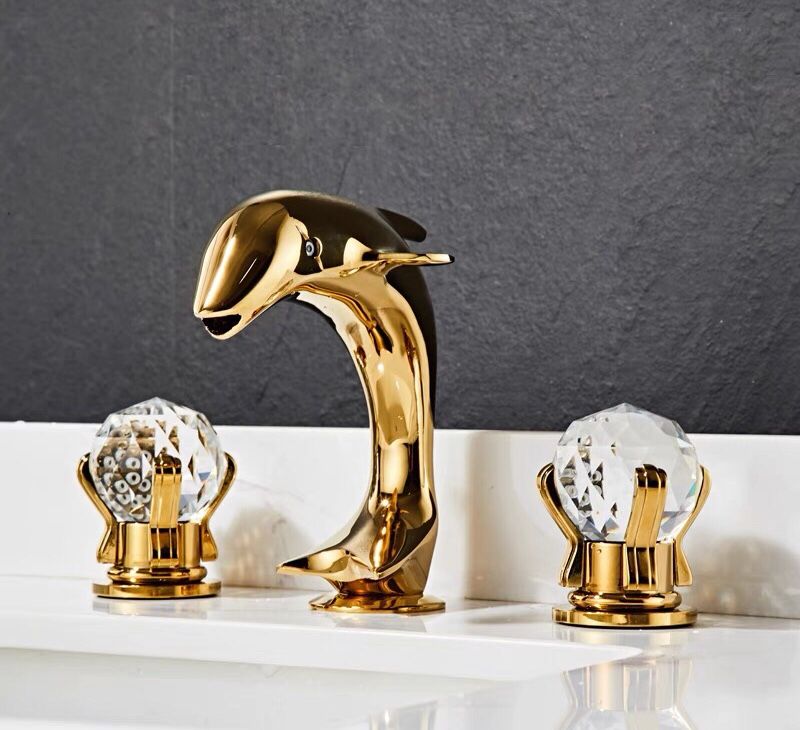  Vòi Rửa Bồn Rửa Mặt Cá Heo Vàng 