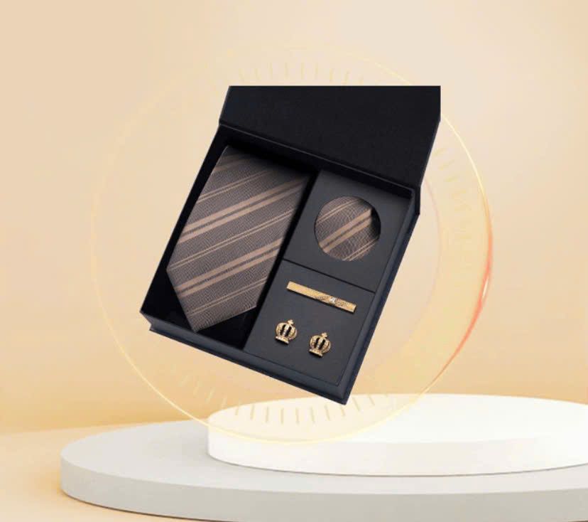  Bộ Cà Vạt Bốn Món Cao Cấp 