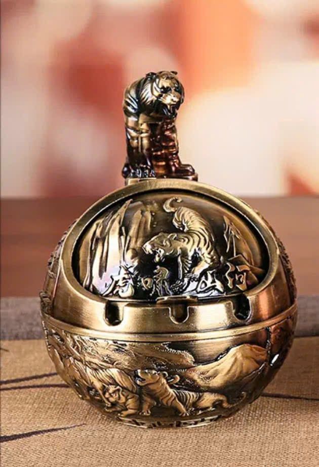  Gạt tàn cung hoàng đạo hổ 