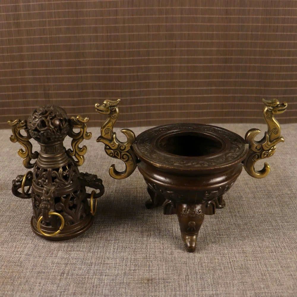  Lư Hương Đồng Hai Tai Voi - Biểu Tượng Của Sự Thanh Tịnh Và Phong Thủy 