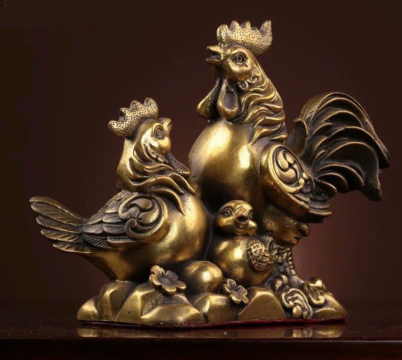  Gia đình Gà Hạnh Phúc – Điểm nhấn nghệ thuật và phong thủy trong không gian sống 