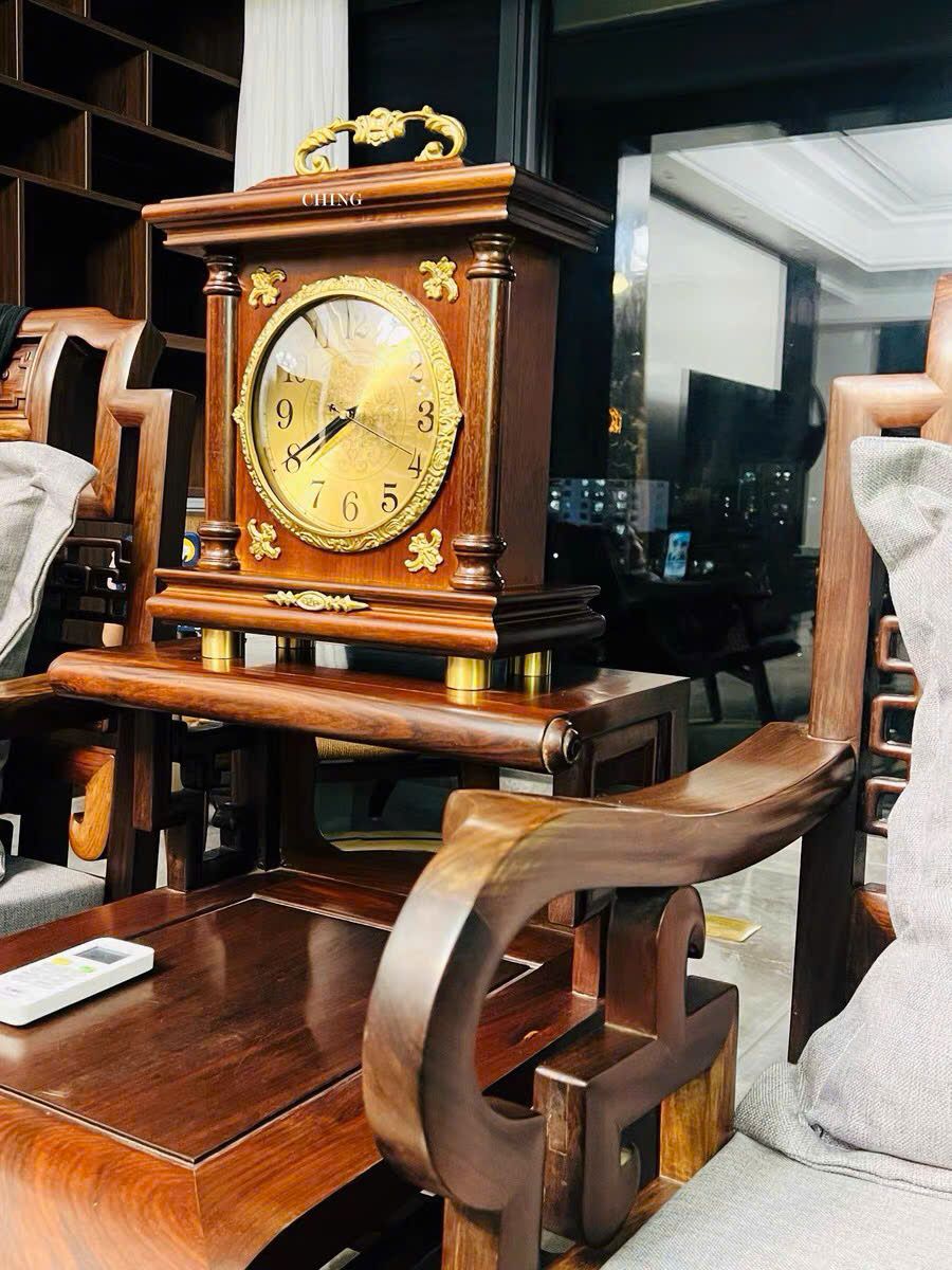  ĐỒNG HỒ ĐỂ BÀN PHONG CÁCH TRUNG HOA – KIỆT TÁC KẾT HỢP GIỮA NGHỆ THUẬT VÀ CÔNG NĂNG 
