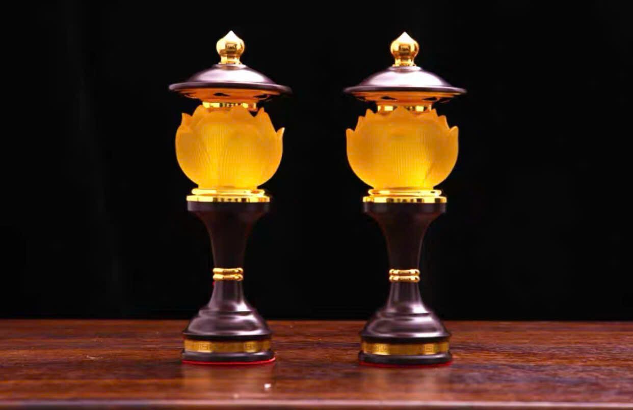  ĐÈN THỜ THUỶ TINH HOA SEN CAO CẤP 