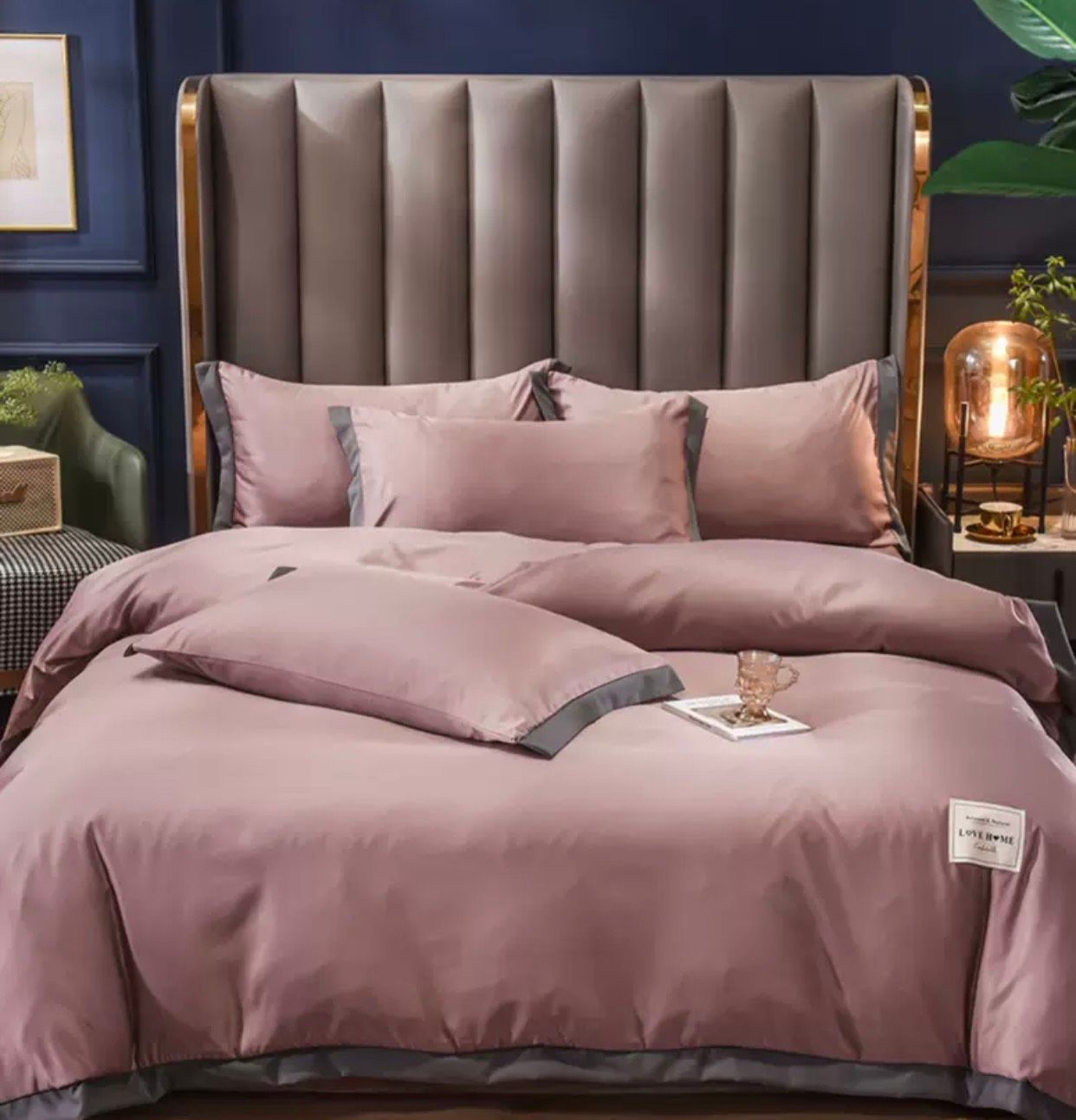  Bộ Ga Giường Đôi Phong Cách Châu Âu Sang Trọng – Vải Lụa Cao Cấp BK-FA-001700-VN-0357 