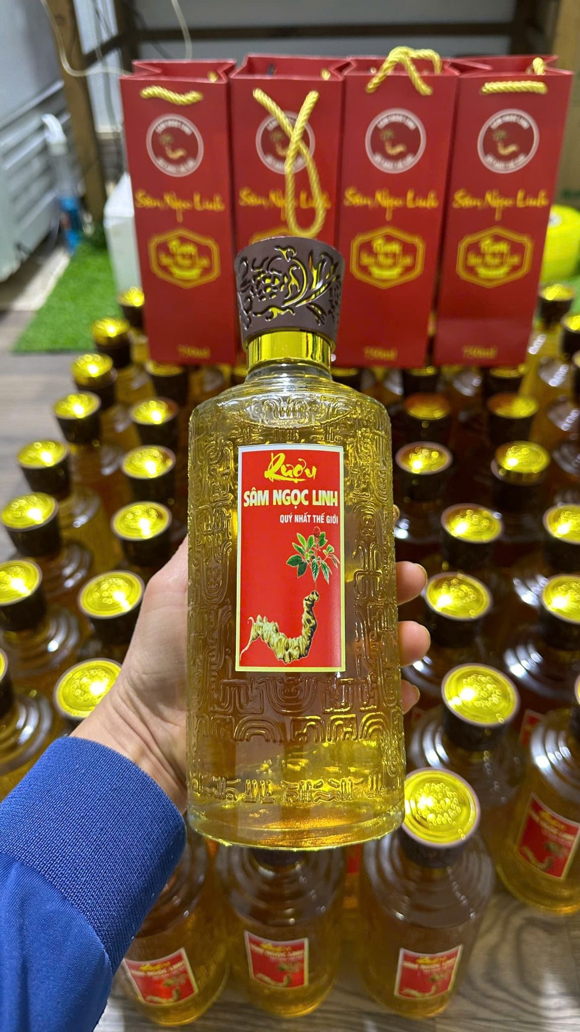  RƯỢU CỐT SÂM NGUYÊN CHẤT BK-HE-001000-VN-0449 