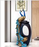  Chim công đứng trên sàn nước BKCEVN-9031 