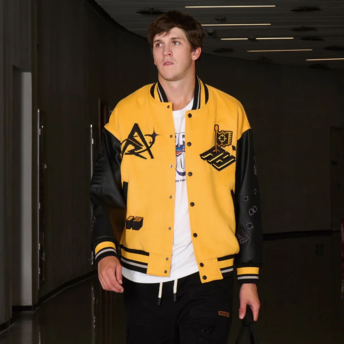  Áo Khoác Rigorer Austin Reave "Yellow" Z123410908 