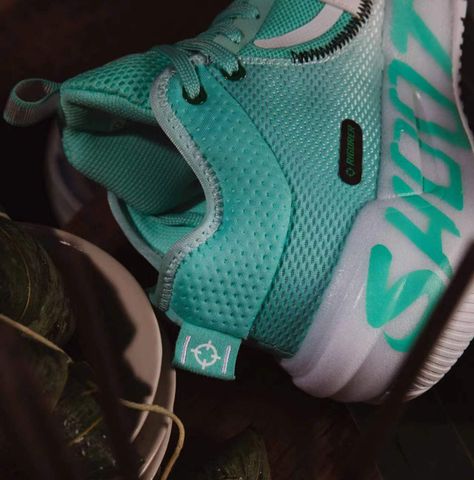  Giày bóng rổ Rigorer Combat 'White Green' Z122160111-2 