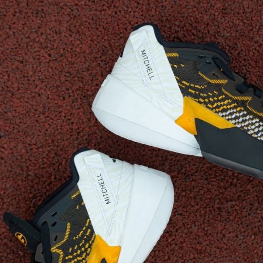 Giày adidas Grambling State x D.O.N. Issue #4 'Tigers' HR0720