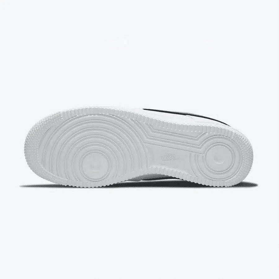 Giày Nike Air Force 1 ’07 Essential ‘White Metallic Silver’ DD1523-100