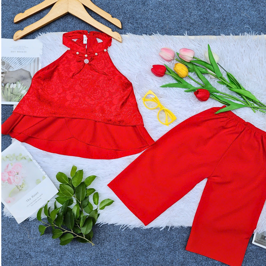 Gái Xinh Áo Yếm – Nét Duyên Thầm Kín của Phụ Nữ Việt Trong Mắt Người Nhìn