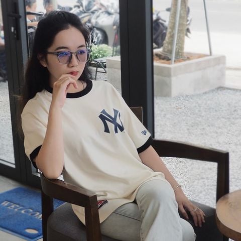  Áo Thun New Era Viền Đen 